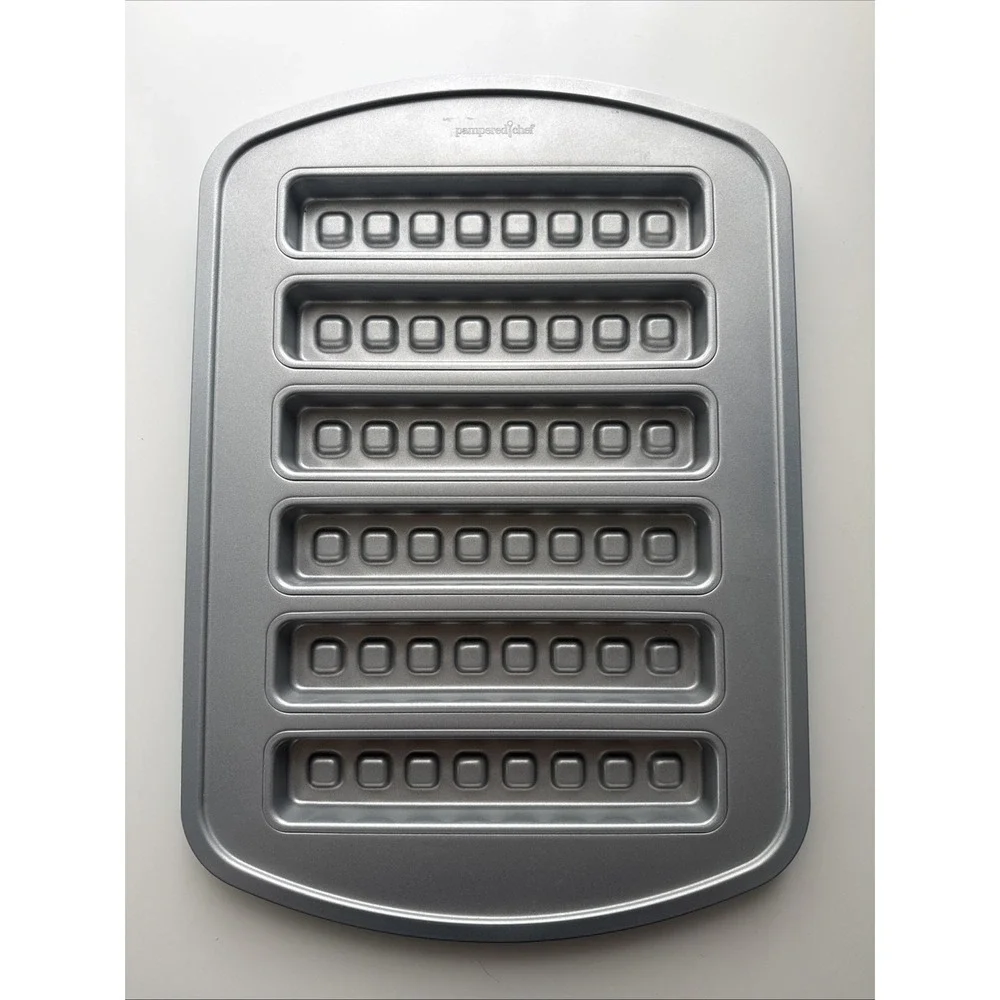 NEW Pampered Chef 6 Waffle Stick Pan #100018 Blue Base 11 x 16